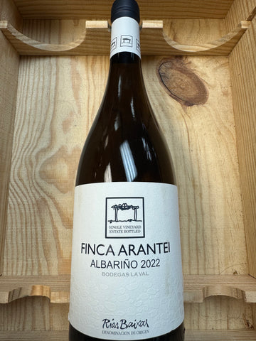 La Val Finca Arantei Albarino 2022