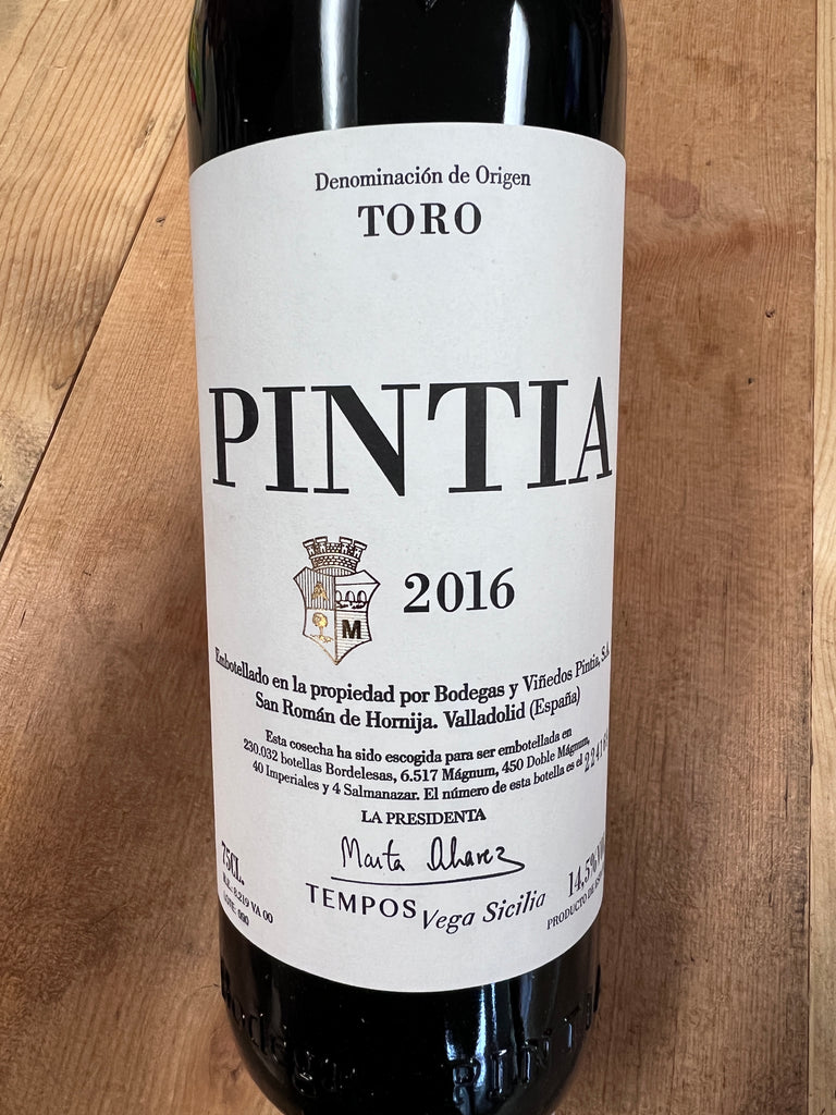 Bodegas y Vinedos Pintia 2016